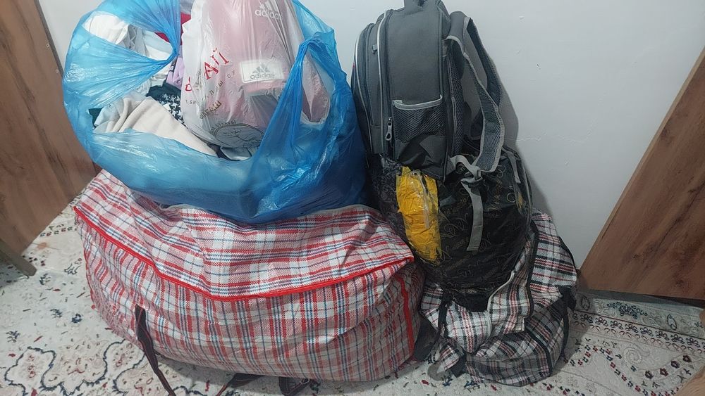 Отдам даром, совершенно бесплатно вещи.