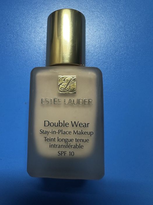 Продам ESTEE LAUDER тональный