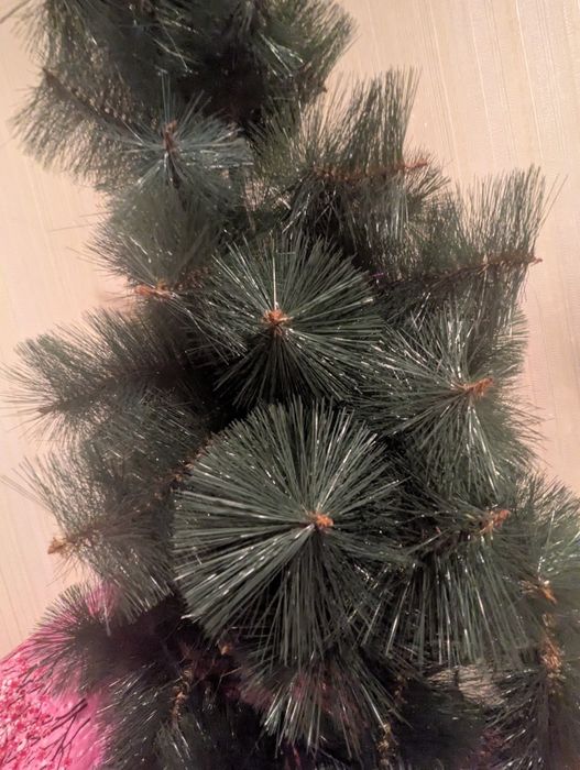 Ёлка искусственная