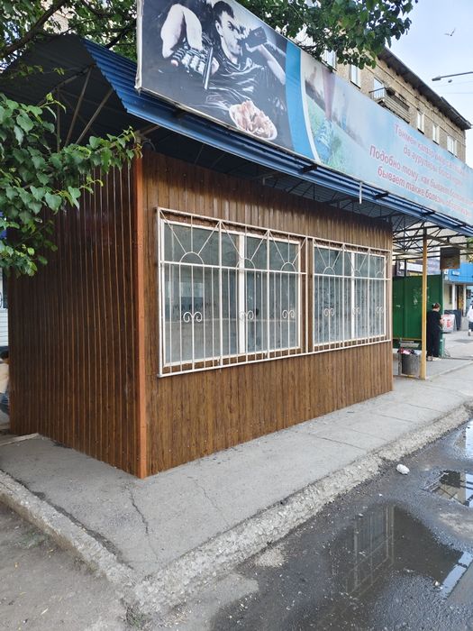 Продам киоск на остановке