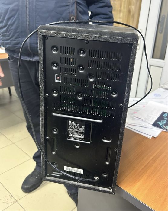 Продам саундбар lg