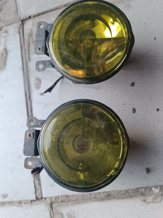 Противотуманки Mitsubishi Montero sport