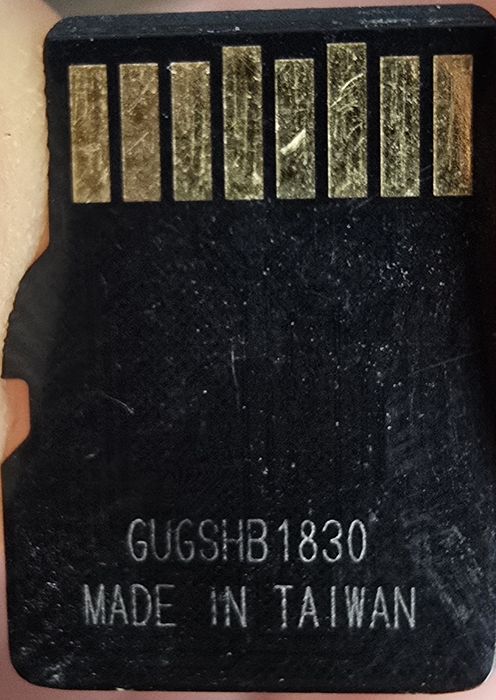 Флешка микро сд. Объём 3.5 gb.