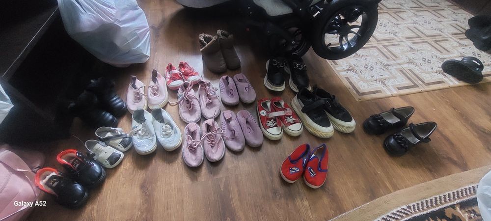 Отдам детские вещи