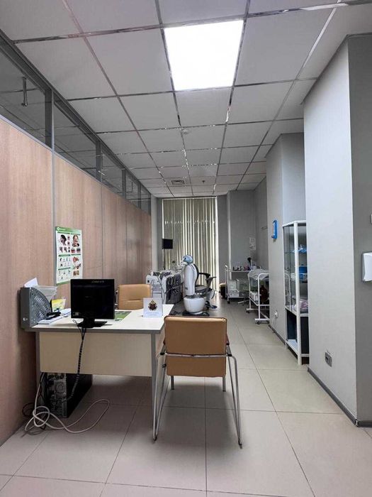 Свободное назначение,· 570 м²