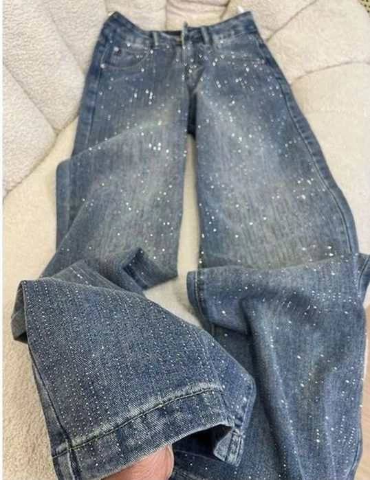 Джинсы женские со стразами