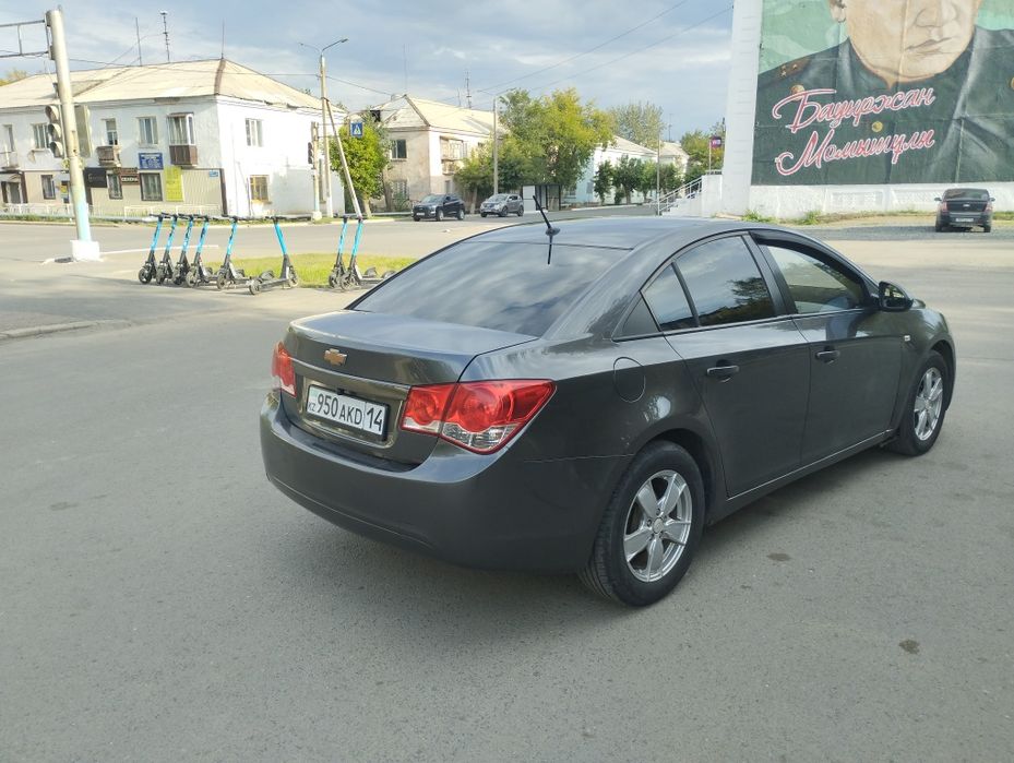 Шевроле Круз 1.8 Автомат