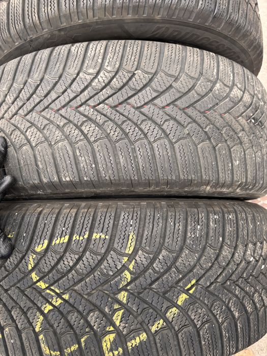 215/55/17 Bridgestone 4 бр 2024