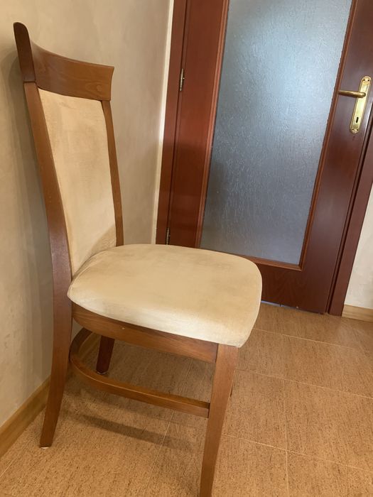 Комплект трапезни столове