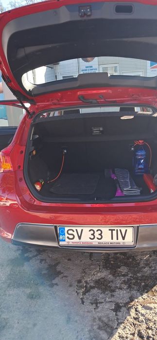 Toyota Auris Toyota Auris Hybrid 2013