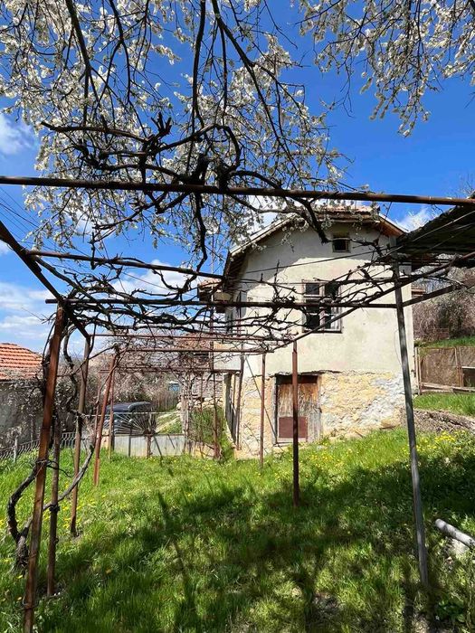 Продава се Къща в с. Смиров дол, Област Перник - 70 кв.м за 429 €/кв.м - Снимка #4