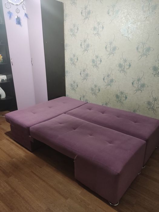 Спальный гарнитур и кровать