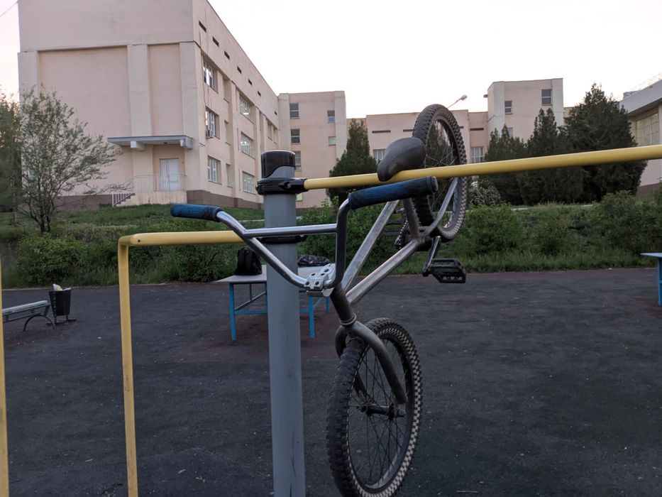 BMX велосипед в отличном состоянии