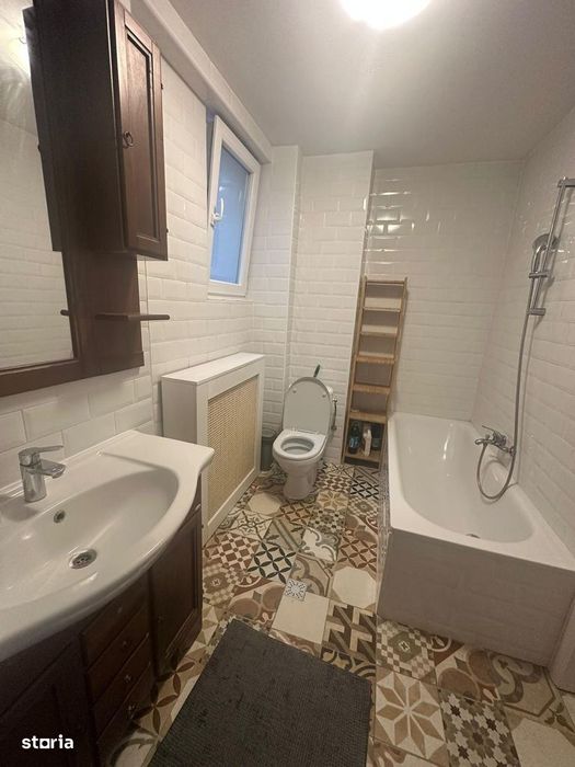 Apartament 3 camere, Sala palatului!