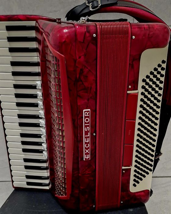 Acordeon Italian Excelsior 120 basi
