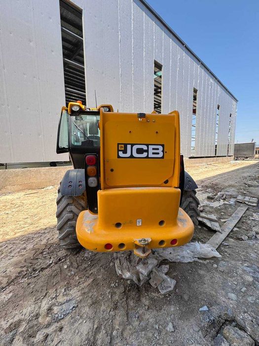 Sotiladi: JCB 540-170 teleskopik yuklagich (Telehandler)