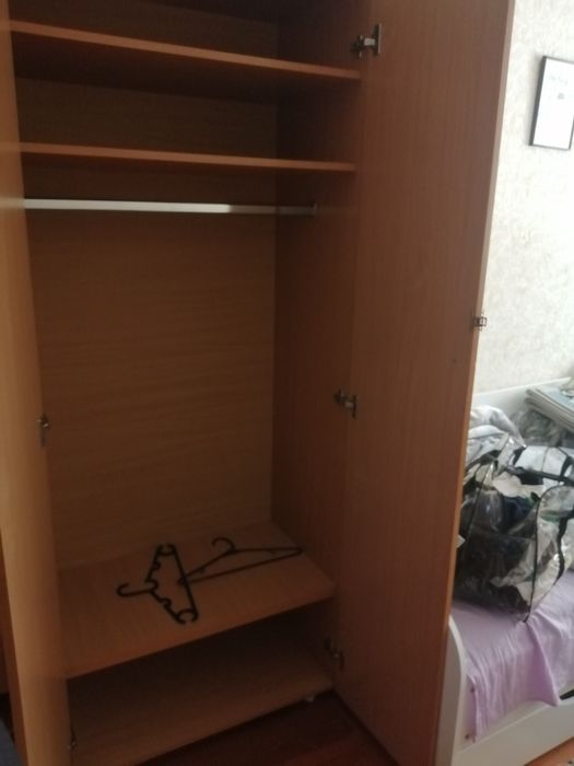 Шкаф для одежды.