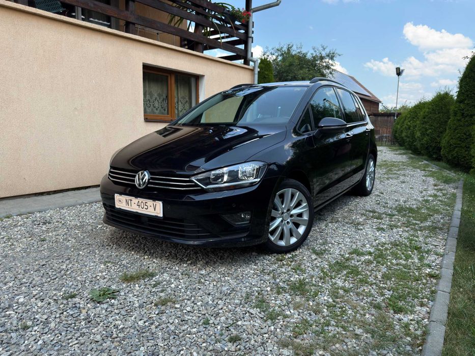 VOLKSWAGEN Golf Sportsvan 2015