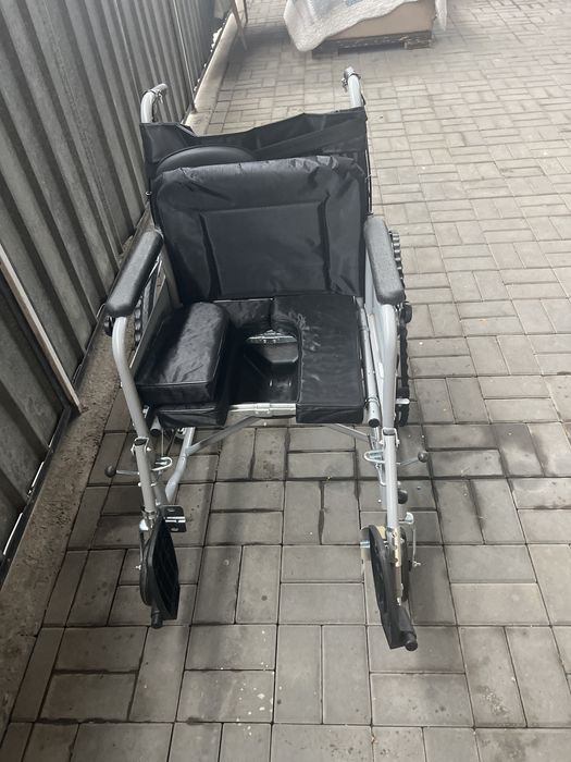 Инвалидная коляска