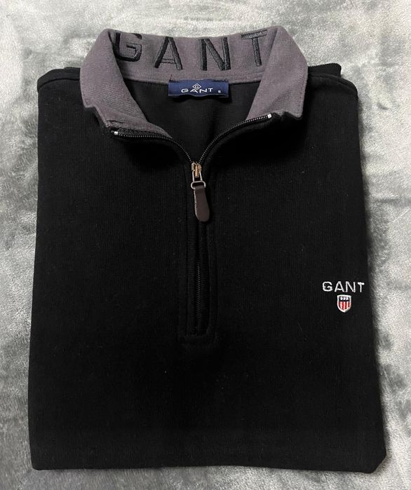 Vând bluza noua de bărbați Gant