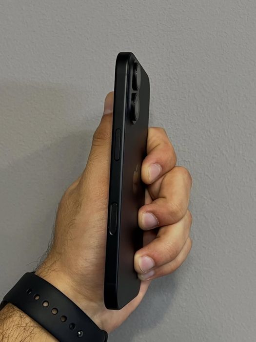 Продам iPhone 16, 256 ГБ