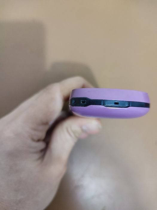 Сотовый телефон продам