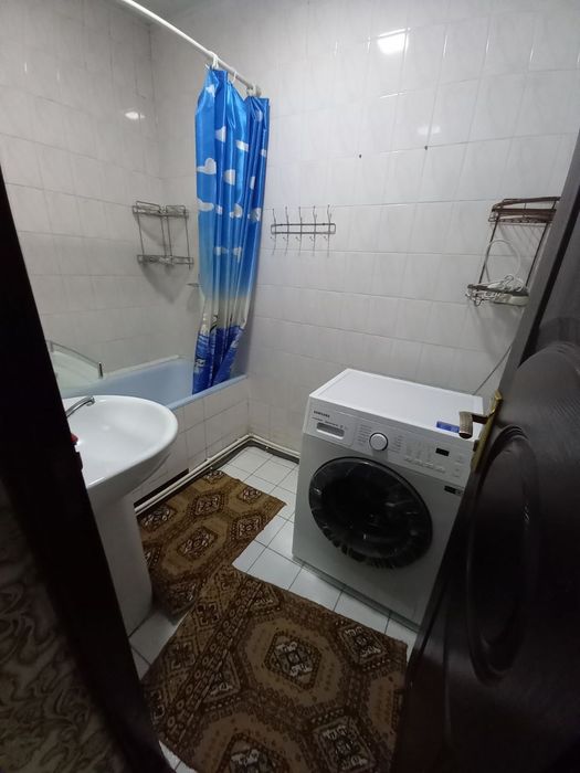 Квартира ижарага берилади. Кизларга шерикликка. Себзорда. БЕЗ МАКЛЕР.