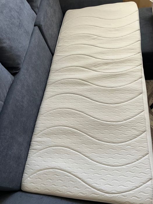 Единичен топ матрак.