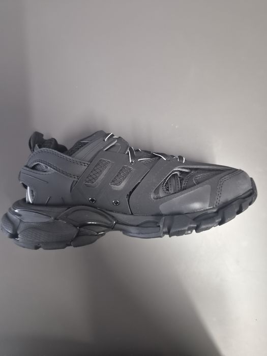 Balenciaga Track Black 37