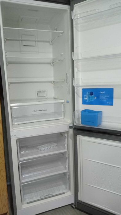 Продается холодильник Indesit