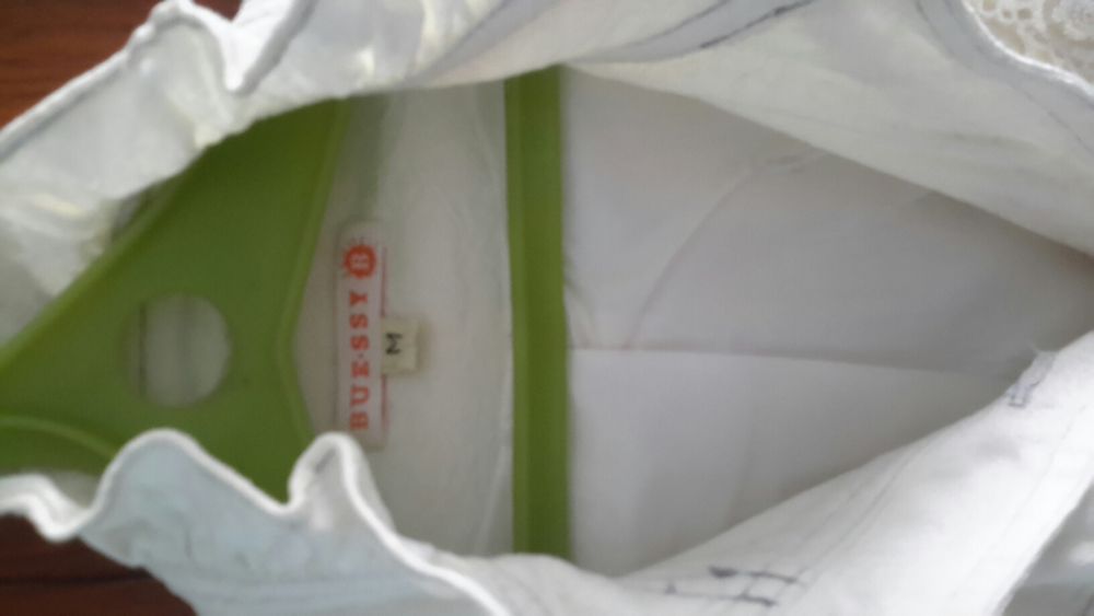 Продам Костюм юбочный