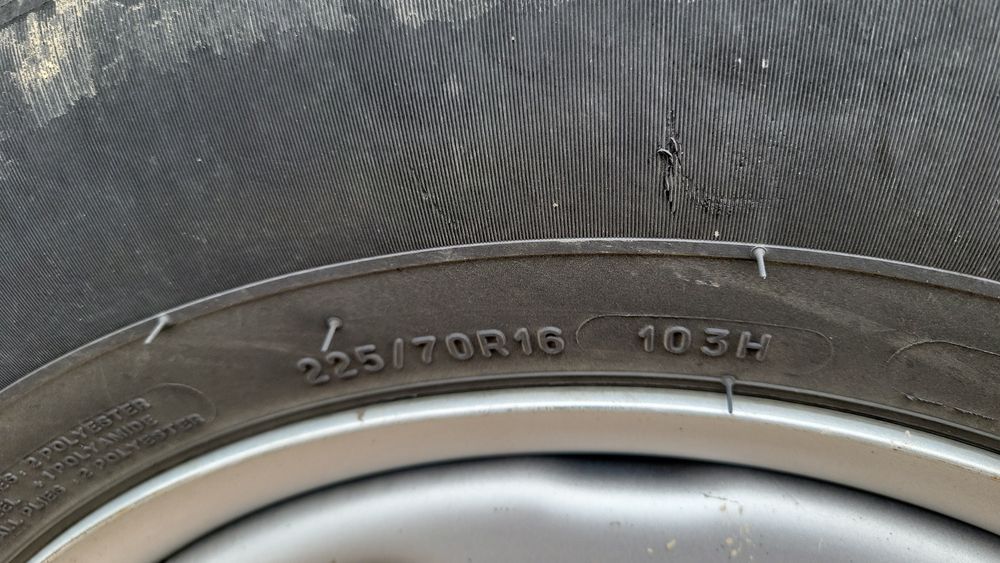 Bf Goodrich Urban terrain 225/70/16