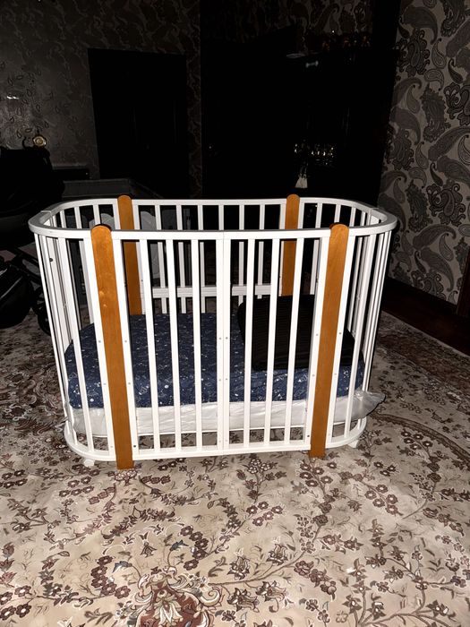 Детская кровать и матрац