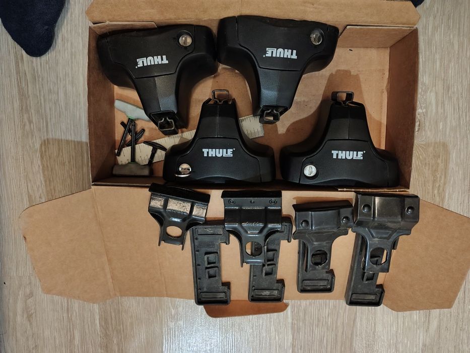 Захвати Thule 754 + Thule Kit 1205