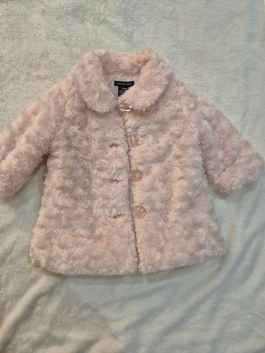 Розово палто на Calvin Klein