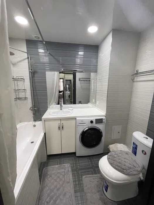 Срочно сдаётся 2-х  комнатная квартира на ЖК Новомосковская