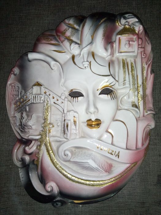Фарфоровая маска Венеция