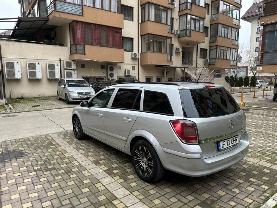 Vand opel astra h an 2009 motor 1.7 diesel propietar