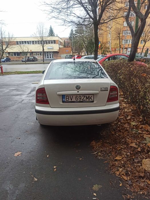 Skoda Octavia berlina