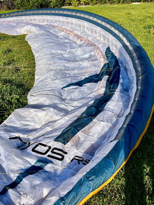 Парапланер Swing Nyos RS с RAST система, размер M 85–109 кг. en-B .