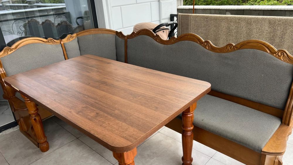 Угловой диван для кухни