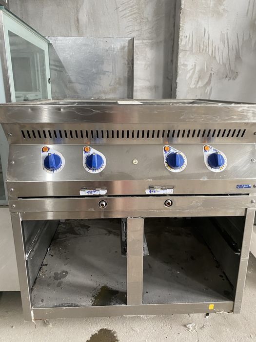 Паставарка настольная с ножками