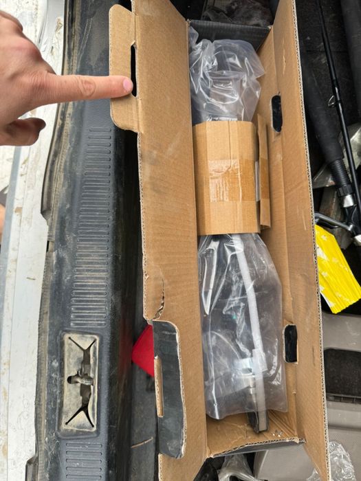 Стойка амортизатора