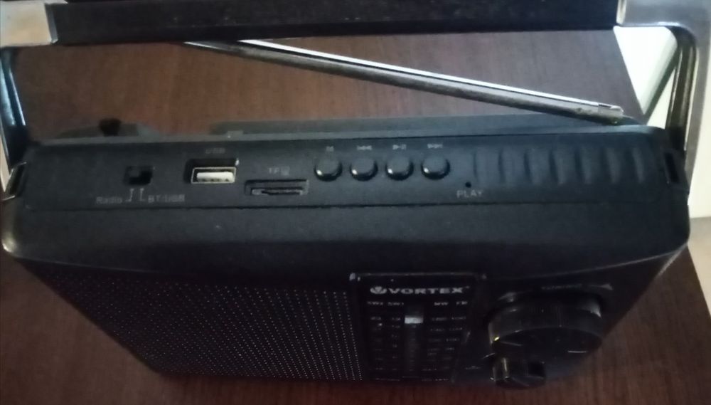 Vând radioreceptor Vortex-VO2606