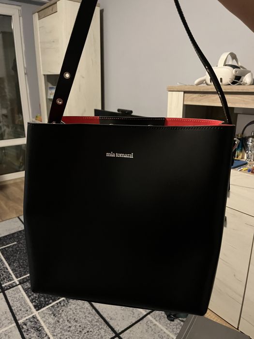 Дамска чанта Mia Tomazzi естествена кожа черен цвят