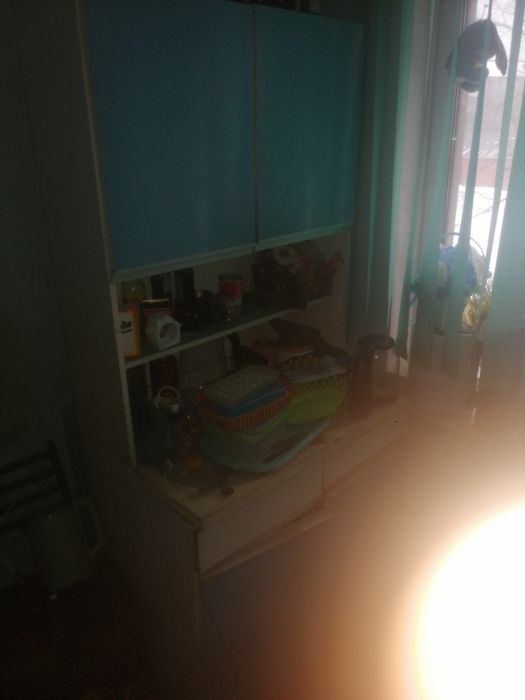 Продам кухонный сервант