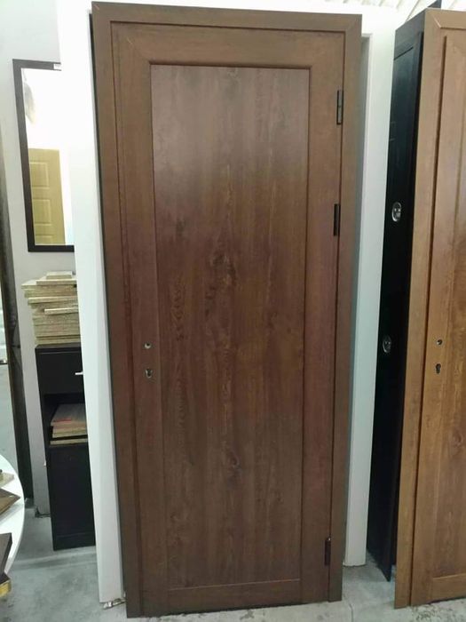 Алуминиеви врати за баня влаго устойчиви