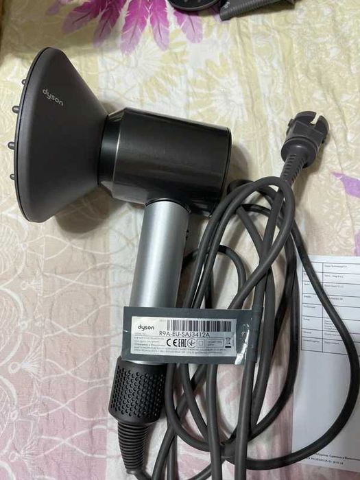 uscator de par Dyson