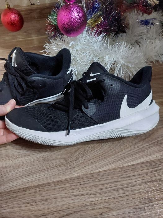 Маратонки Nike ZOOM Hypercourt