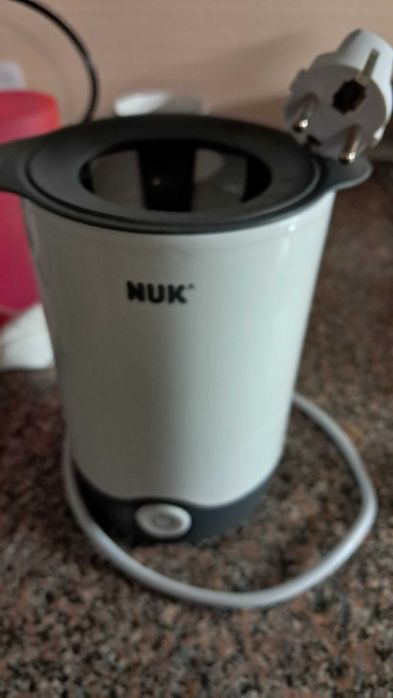 Нагревател за бебешки млеко и пюрета на Nuk